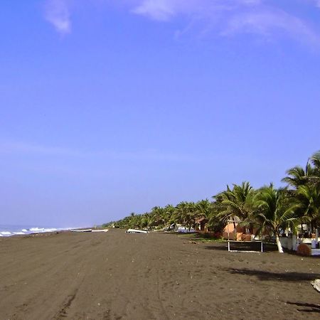 Tortugas Place Hotel Y Bungalos モンテリコ エクステリア 写真