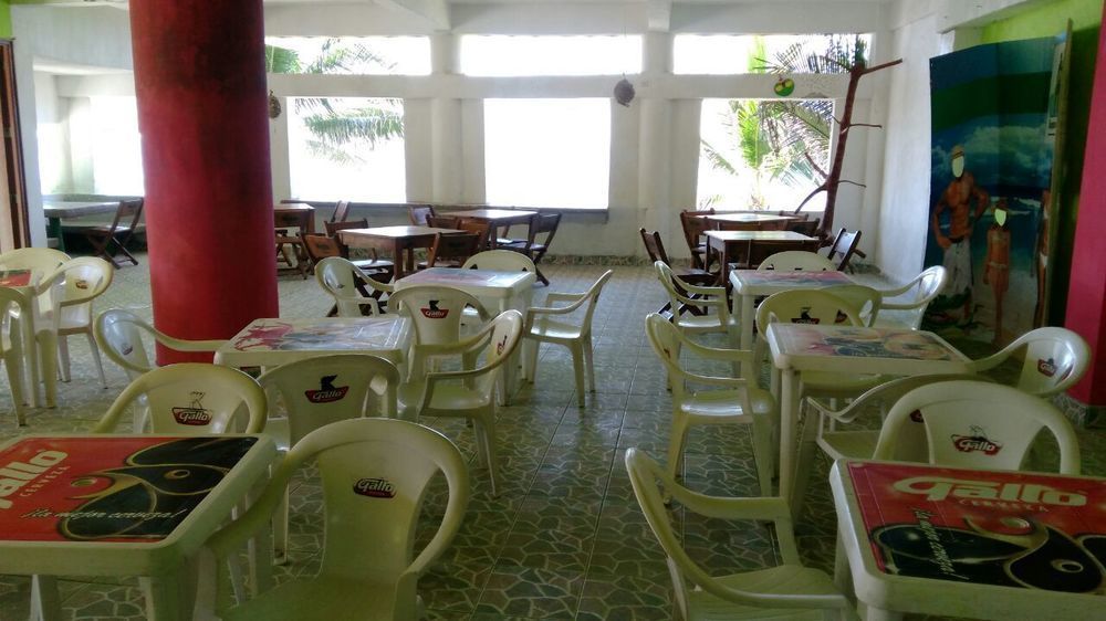 Tortugas Place Hotel Y Bungalos モンテリコ エクステリア 写真